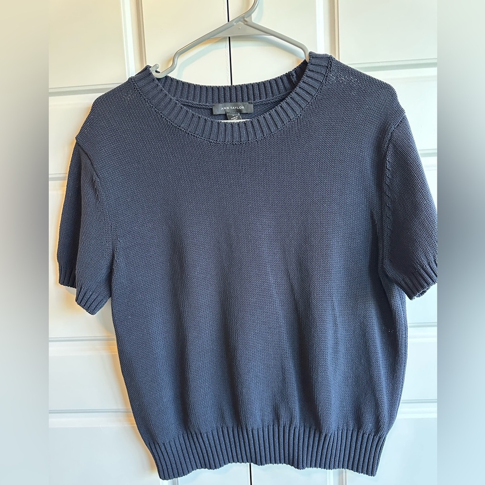 Ann Taylor Women's navy blue Crew Neck Sweater- Large
